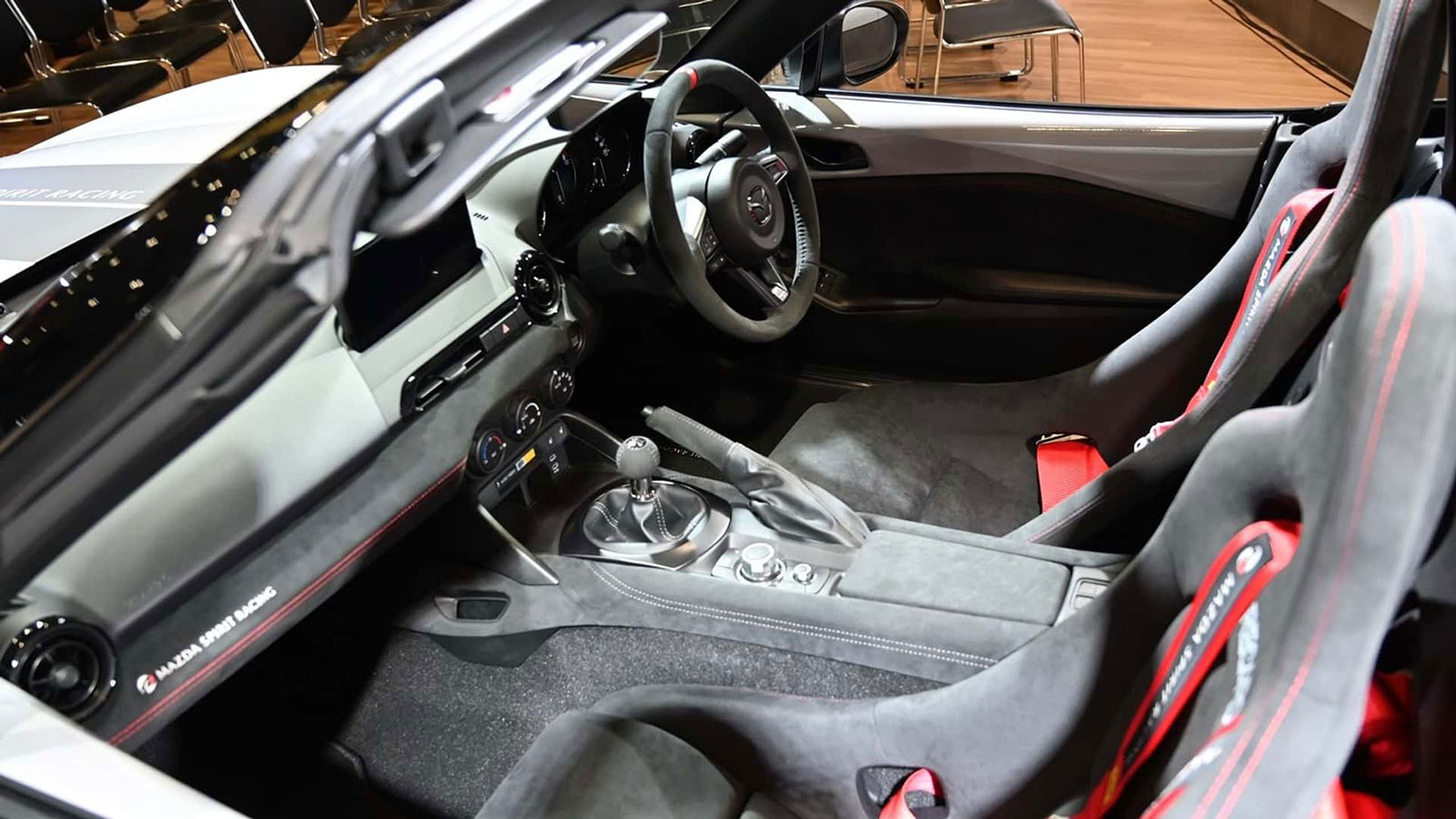 Μπαίνουν στην παραγωγή τα σκληροπυρηνικά Mazda MX-5 και Mazda 3